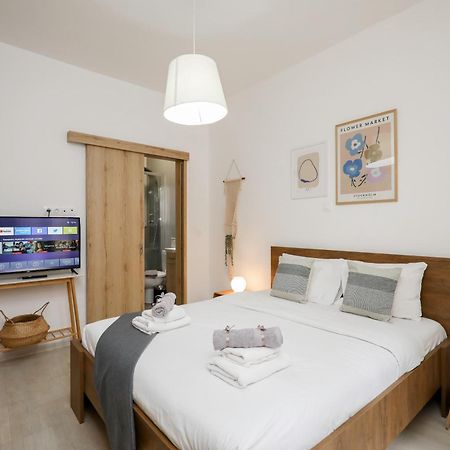Central Kolonaki Flat C - Greecing Atenas Exterior foto